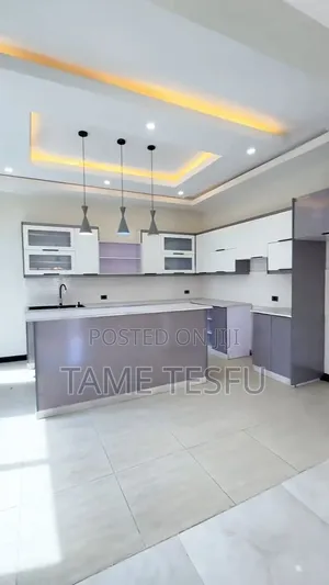 Furnished 8bdrm House in ሀያት, Bole for sale