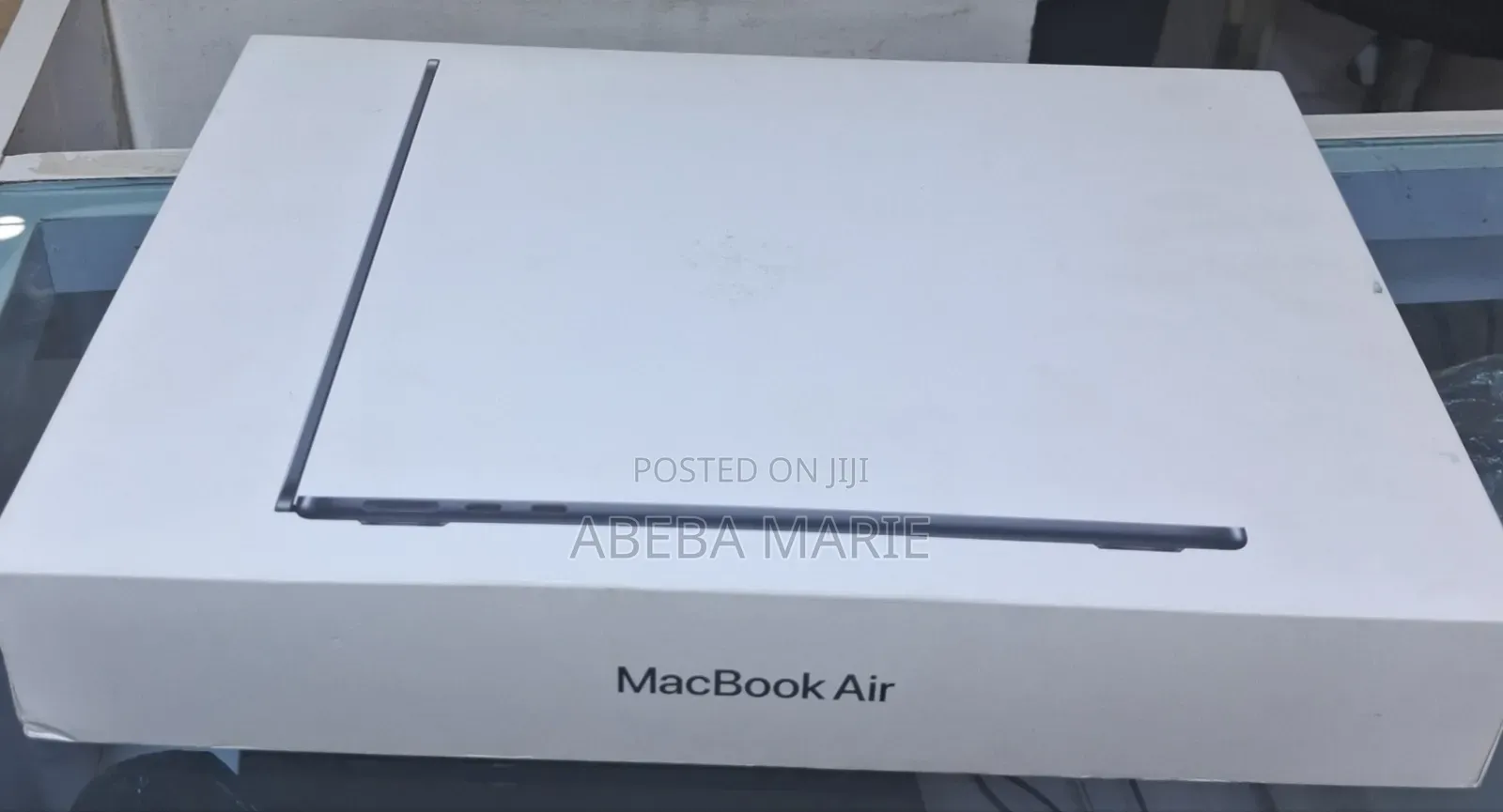 New Laptop Apple MacBook Air 2025 M4 13-inch 16GB Apple M4 SSD 1T