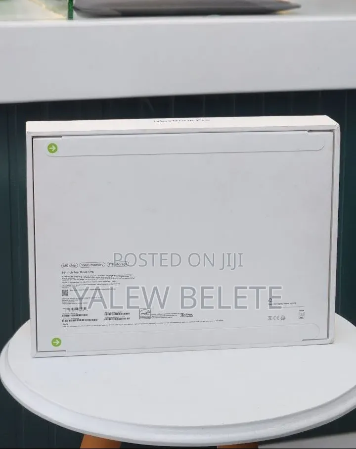 New Laptop Apple MacBook Pro 16GB Apple M1 SSD 1T