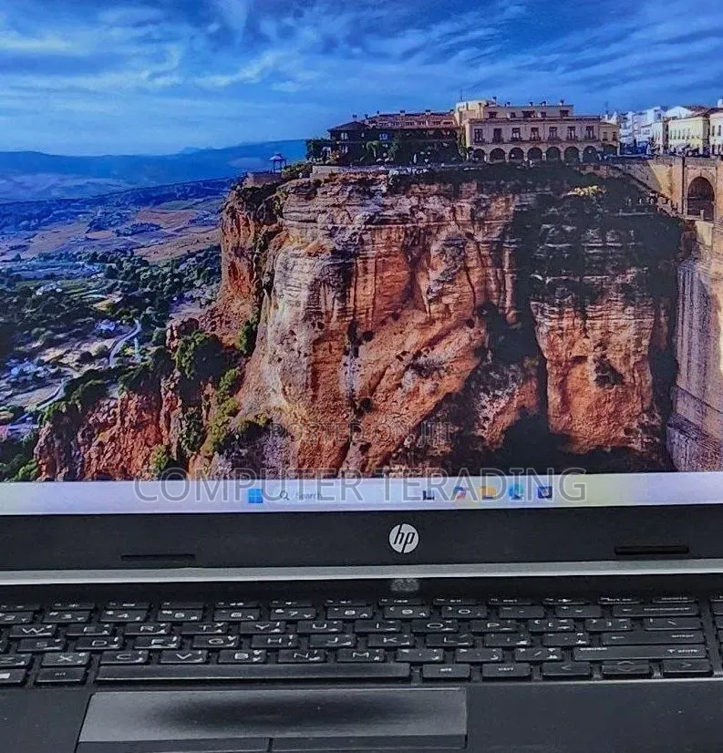 New Laptop HP Pavilion 15 8GB Intel Core i7 SSD 512GB