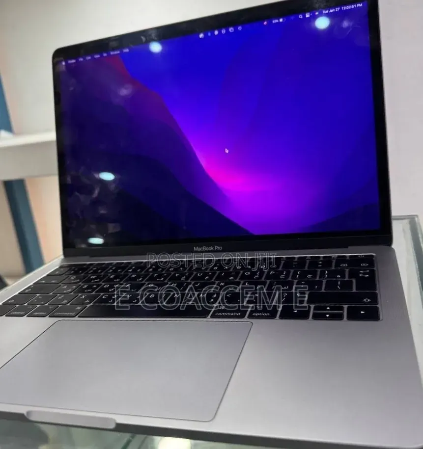 New Laptop Apple MacBook 8GB Intel Core i5 SSD 128GB