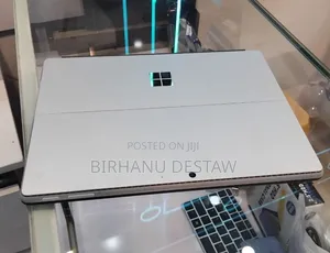 New Laptop Microsoft Surface Pro 9 16GB Intel Core i7 SSD 512GB