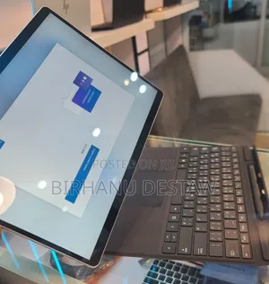 New Laptop Microsoft Surface Pro 9 16GB Intel Core i7 SSD 512GB