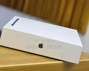 New Laptop Apple MacBook Air 2025 M4 13-inch 16GB Apple M5 SSD 512GB