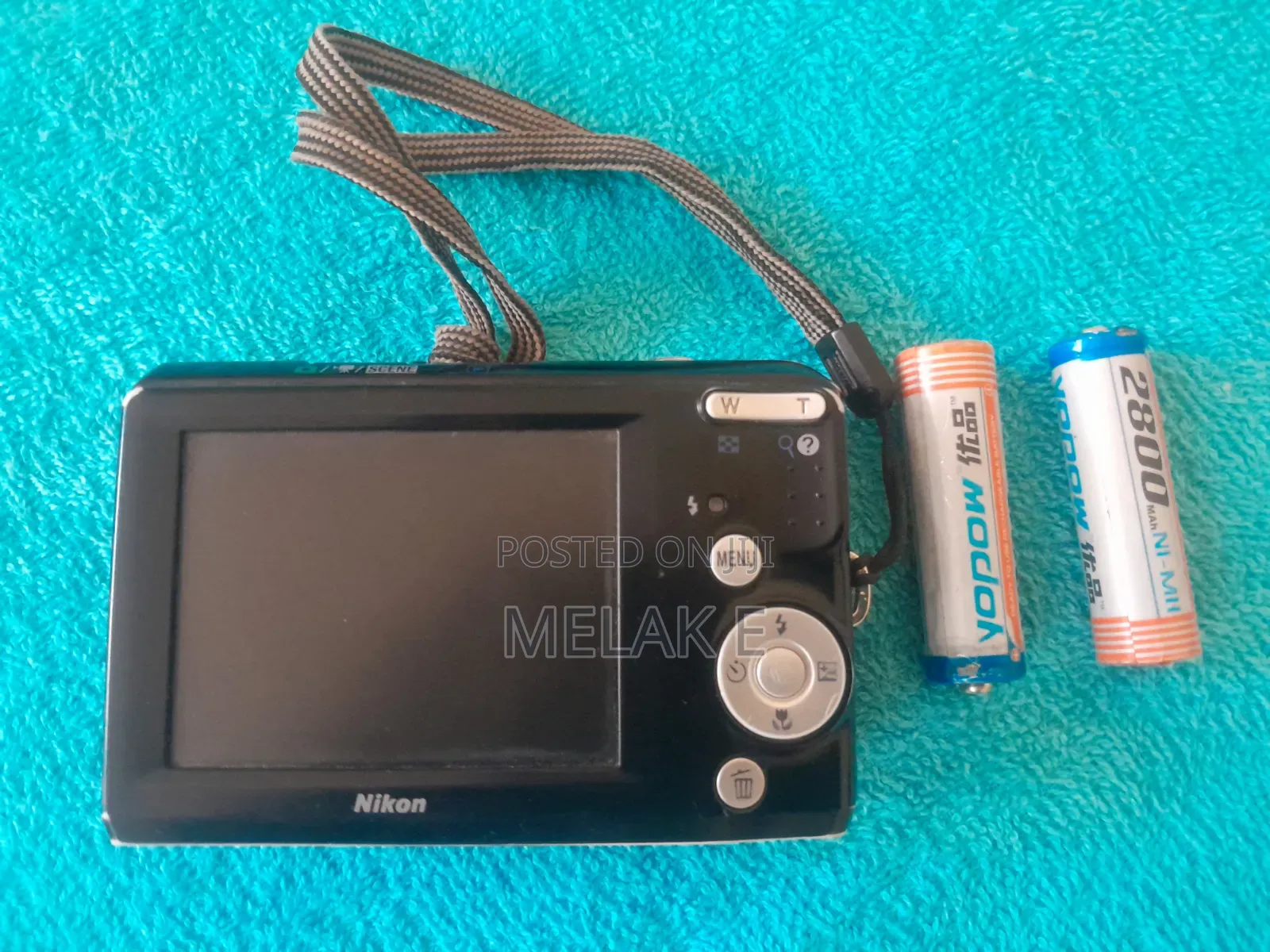 Aigo V1220 Camera