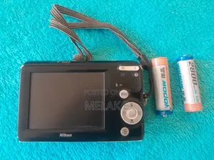 Aigo V1220 Camera