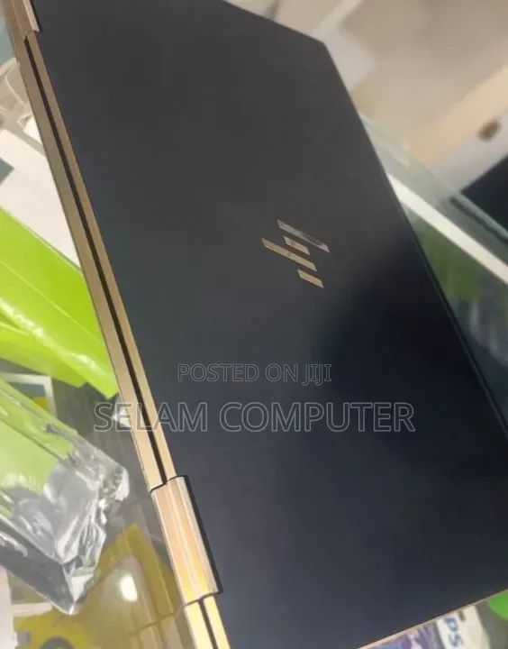New Laptop HP Spectre 16GB Intel Core i7 SSD 512GB