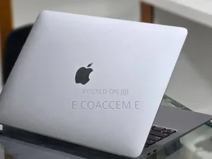 New Laptop Apple MacBook 16GB Apple M1 SSD 256GB