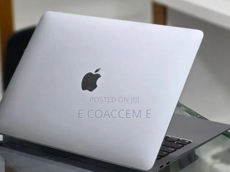 New Laptop Apple MacBook 16GB Apple M1 SSD 256GB