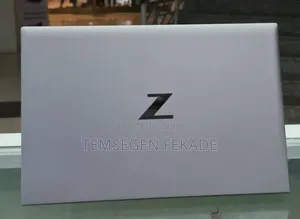 New Laptop HP ZBook Firefly 14 G7 16GB Intel Core i7 SSD 512GB
