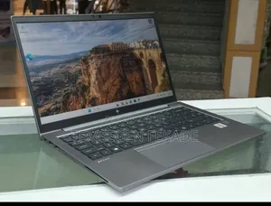 New Laptop HP ZBook Firefly 14 G7 16GB Intel Core i7 SSD 512GB