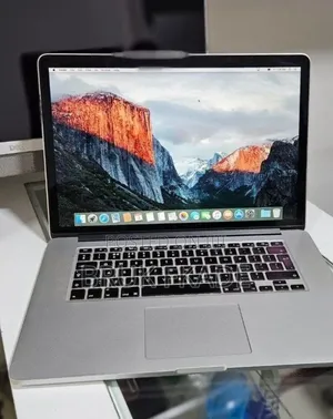 New Laptop Apple MacBook 2015 16GB Intel Core i7 SSD 256GB