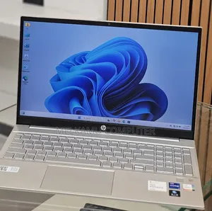 New Laptop HP Spectre Xt 15 16GB Intel Core i7 SSD 512GB