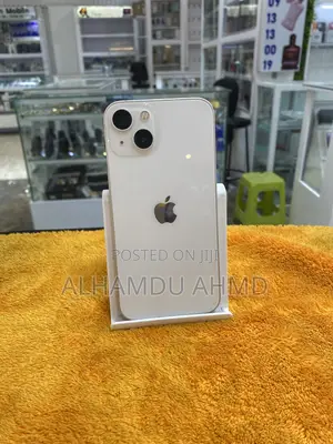 Apple iPhone 13 128 GB