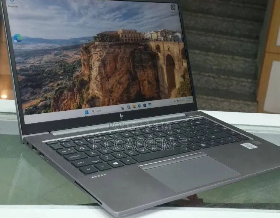 New Laptop HP 16GB Intel Core i7 SSD 512GB
