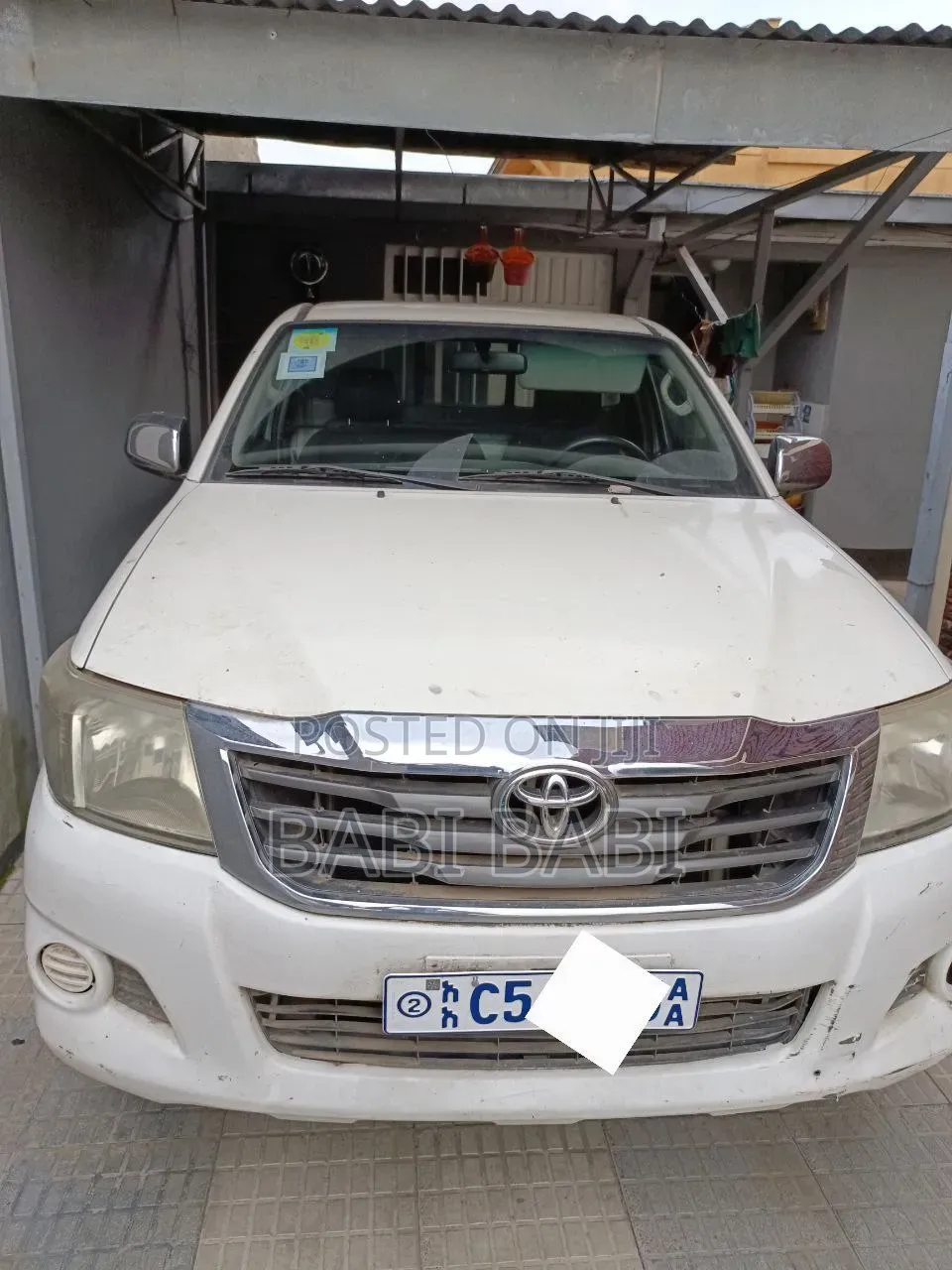 Toyota Hilux 2011 White
