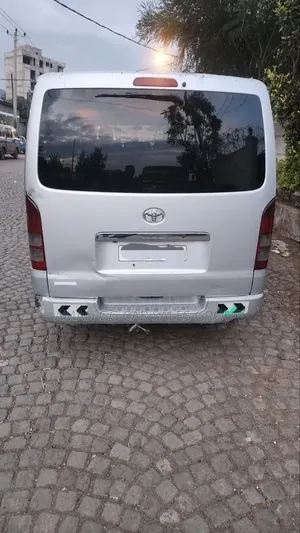 Toyota HiAce 2007 Silver