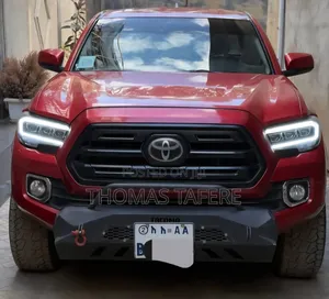 Toyota Tacoma 2018 Red