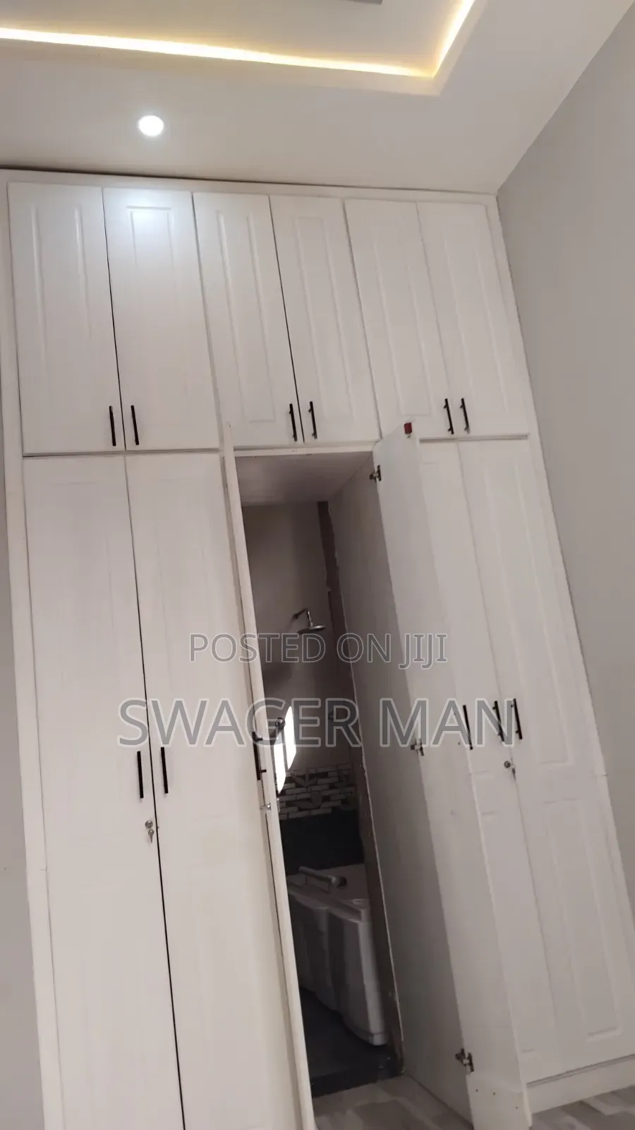 Furnished 4bdrm Villa in Ccd Area, Yeka for sale