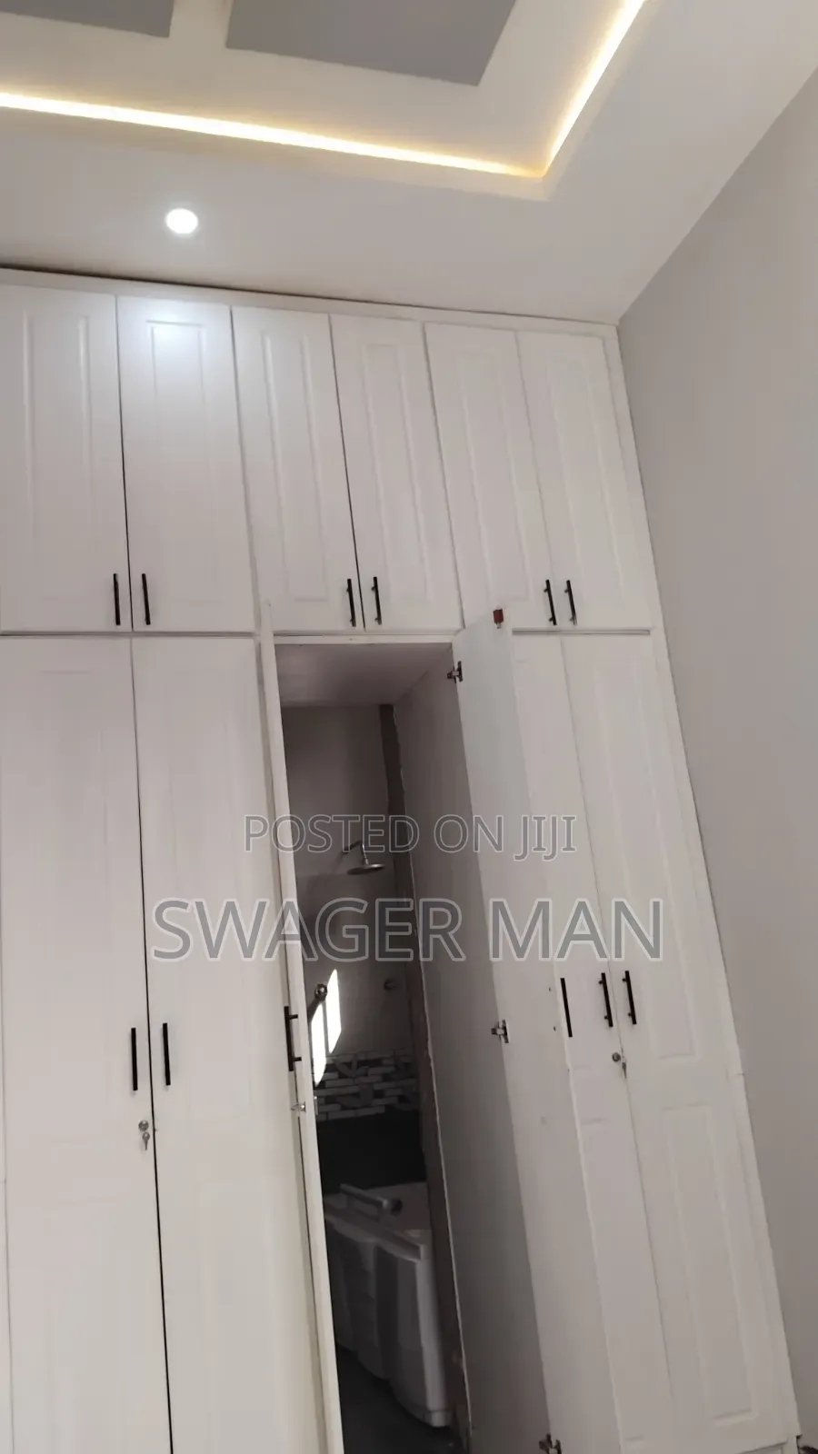 Furnished 4bdrm Villa in Ccd Area, Yeka for sale