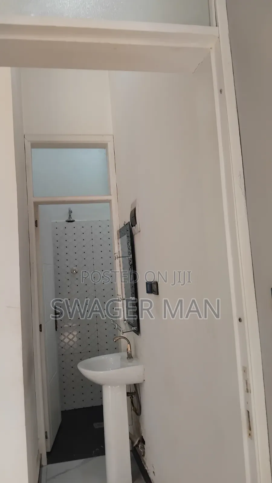 Furnished 4bdrm Villa in Ccd Area, Yeka for sale