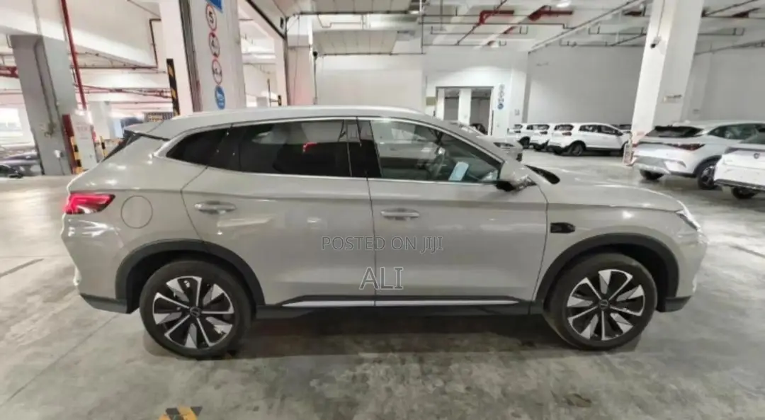 BYD Song Plus 2025 White