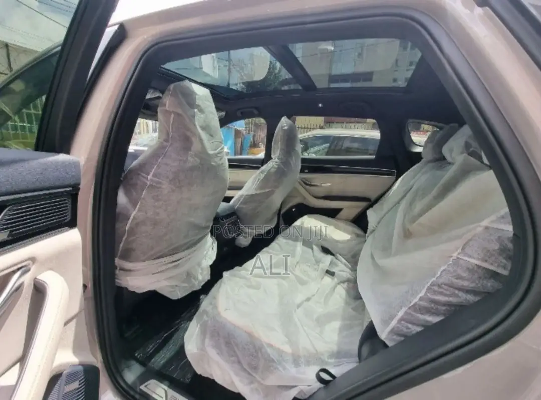 BYD Song Plus 2025 White
