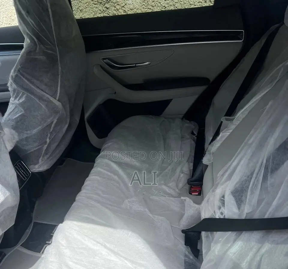 BYD Song Plus 2025 White