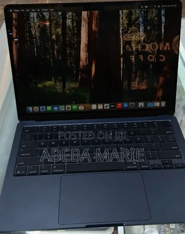 New Laptop Apple MacBook Air 2025 M4 13-inch 16GB Apple M4 SSD 256GB