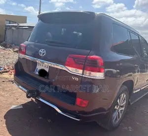 Toyota Land Cruiser 4.5 V8 VXR 2019 Burgundy
