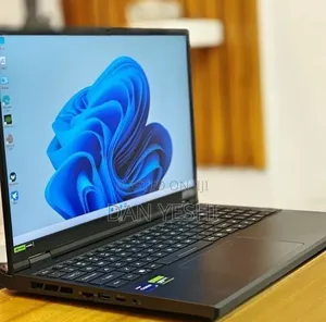 New Laptop Acer Predator Helios 300 16GB Intel Core i9 SSD 1T