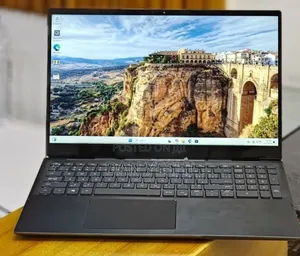 New Laptop Dell Inspiron 15 16GB Intel Core i7 SSD 512GB