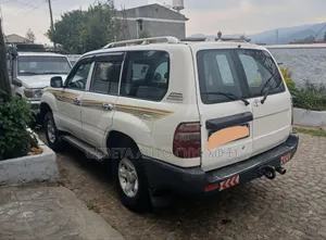 Toyota Land Cruiser 2005