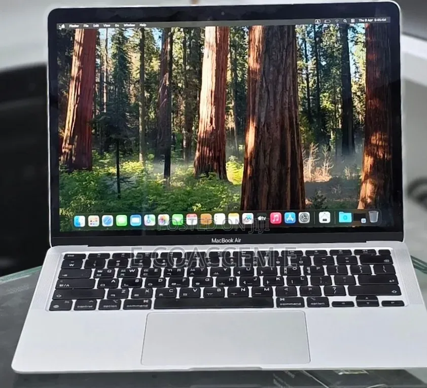 New Laptop Apple MacBook 8GB Apple M1 SSD 512GB