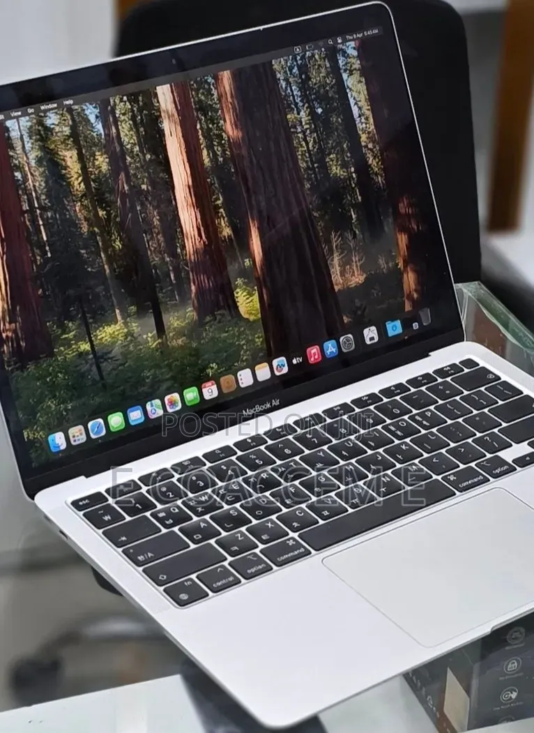 New Laptop Apple MacBook 8GB Apple M1 SSD 512GB