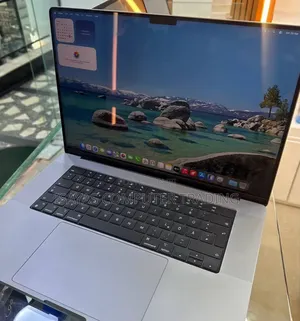 New Laptop Apple MacBook Pro M1 16GB Apple M1 Pro SSD 512GB