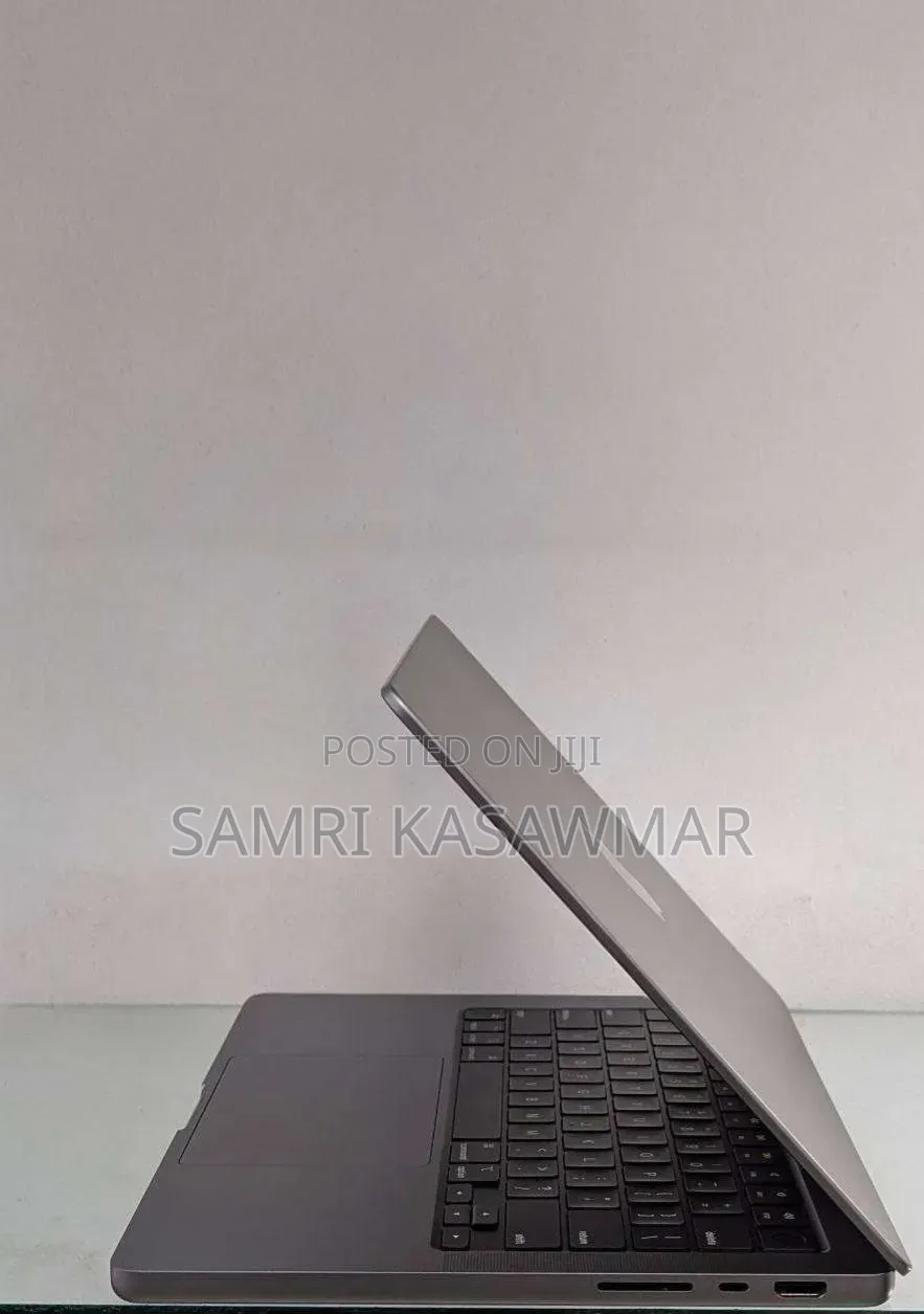 New Laptop Apple MacBook Pro M1 16GB Apple M1 SSD 512GB