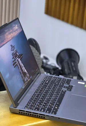 New Laptop Lenovo Legion 5 16GB AMD Ryzen 7 SSD 1T
