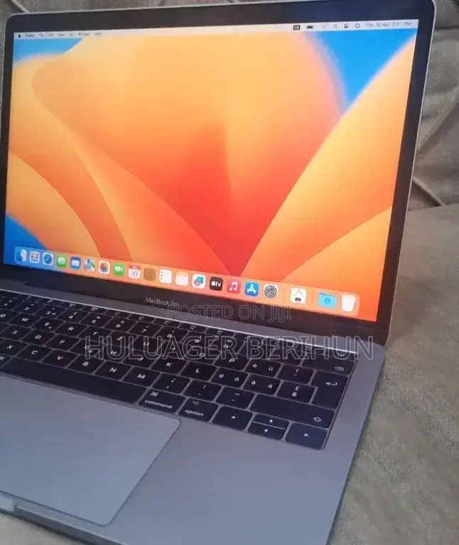 New Laptop Apple MacBook Pro 2017 16GB Intel Core i5 SSD 512GB