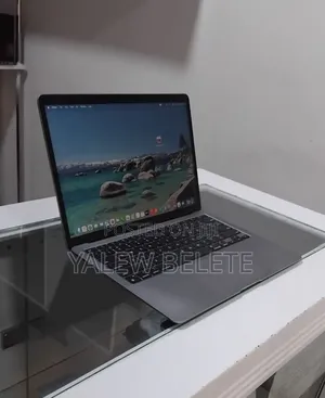 New Laptop Apple MacBook Pro M1 16GB Apple M1 Pro SSD 512GB