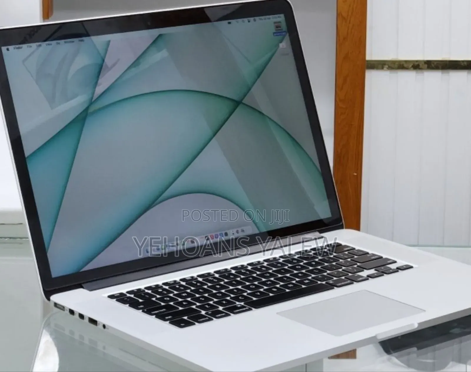 New Laptop Apple MacBook Pro 2015 16GB Intel Core i7 SSD 512GB