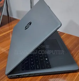 New Laptop HP 250 G7 8GB Intel Core i5 SSD 1T