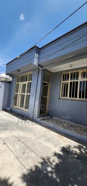 Furnished 3bdrm Villa in ሰሚት, Bole for sale