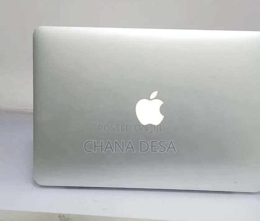 New Laptop Apple MacBook Pro 2013 8GB Intel Core i5 SSD 256GB