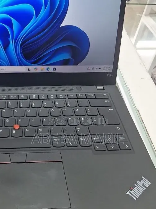 New Laptop Lenovo ThinkPad T14 16GB Intel Core i7 SSD 512GB