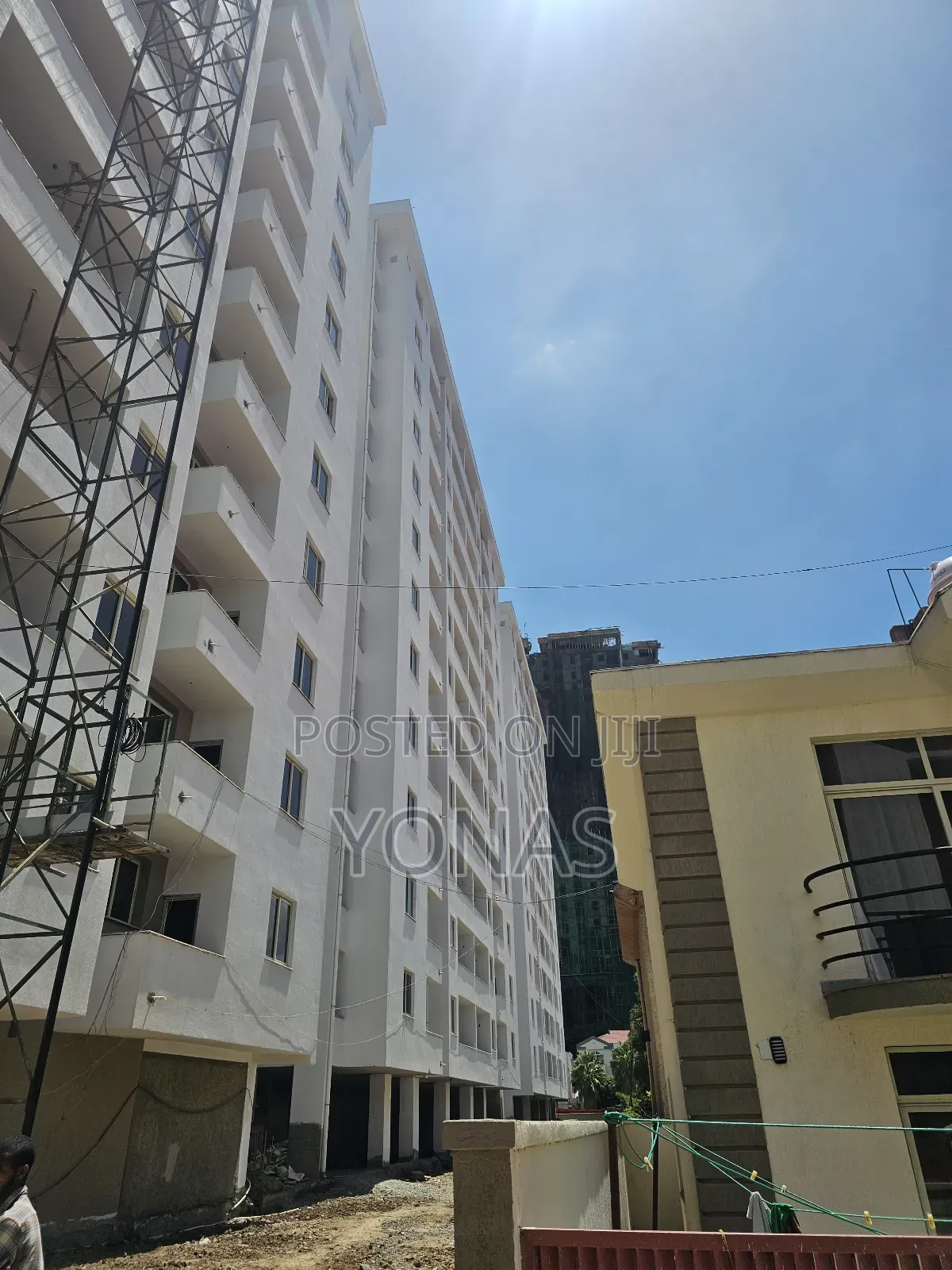 3bdrm Apartment in አምደሁን ሪልስቴት, Nifas Silk-Lafto for sale