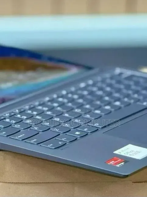 New Laptop Lenovo Yoga 2 16GB AMD Ryzen 7 SSD 512GB