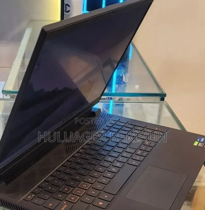 New Laptop Dell G15 5511 16GB Intel Core i7 SSD 512GB