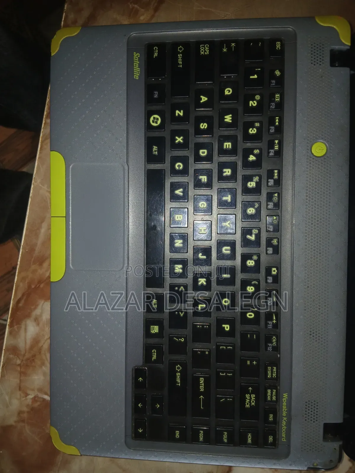 Laptop Toshiba 2GB Intel Celeron HDD 256GB