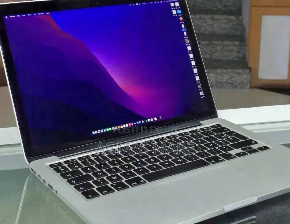 New Laptop Apple MacBook Pro 2015 8GB Intel Core i5 SSD 128GB